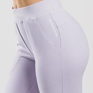 Alphalete Trace Jogger in Lilac Haze